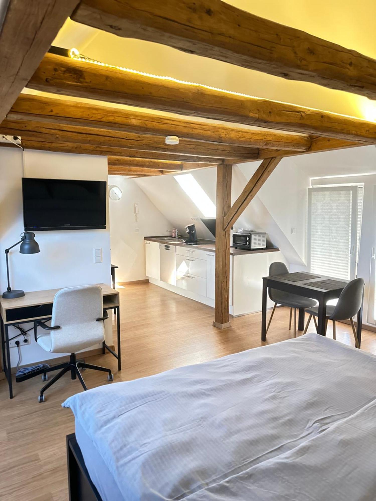 1 Zimmer Wohnung Dg Mit Klimaanlage Und Kleinen Balkon Oedheim Exterior foto