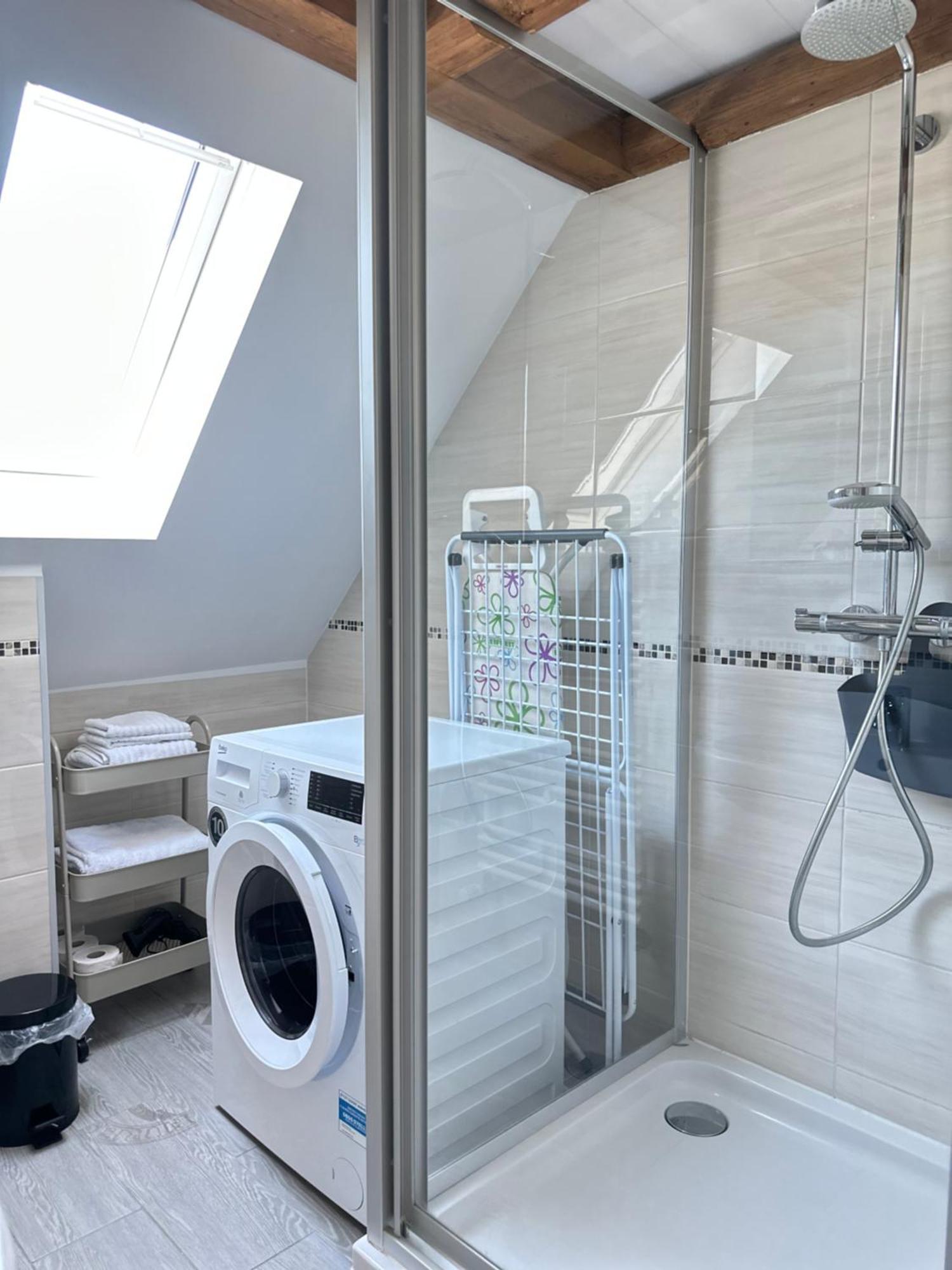 1 Zimmer Wohnung Dg Mit Klimaanlage Und Kleinen Balkon Oedheim Exterior foto